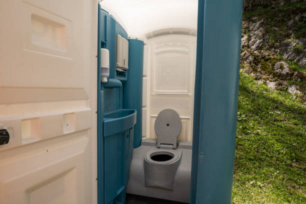 Best Portable restroom trailer rental  in Fallbrook, CA